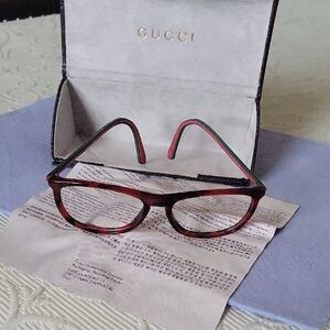 Gucci Red and Green Frame
